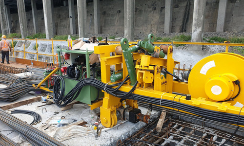 支撐先進工作車內模油壓系統